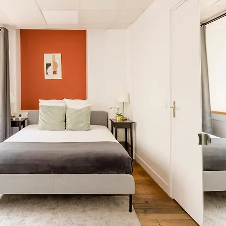 Cozy - Louvre - Clery Parigi