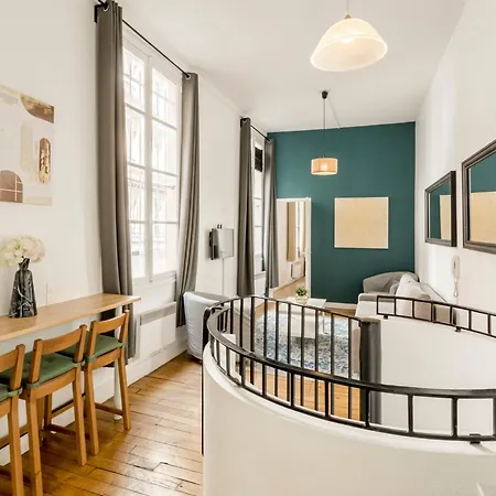 Merveil - Family - Louvre - Clery Apartment